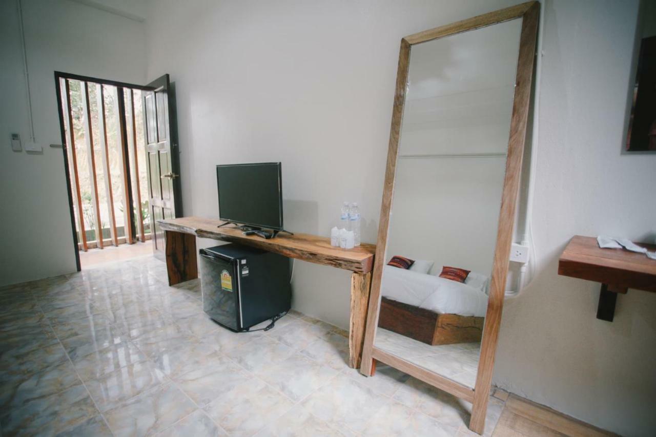 Yayo Coffee And Bed Appartamento Chiang Rai Esterno foto
